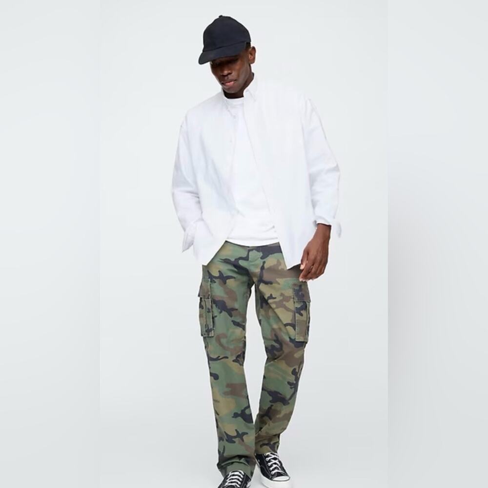 Men's Gap Essential straight Camouflage Cargo Pants NWT